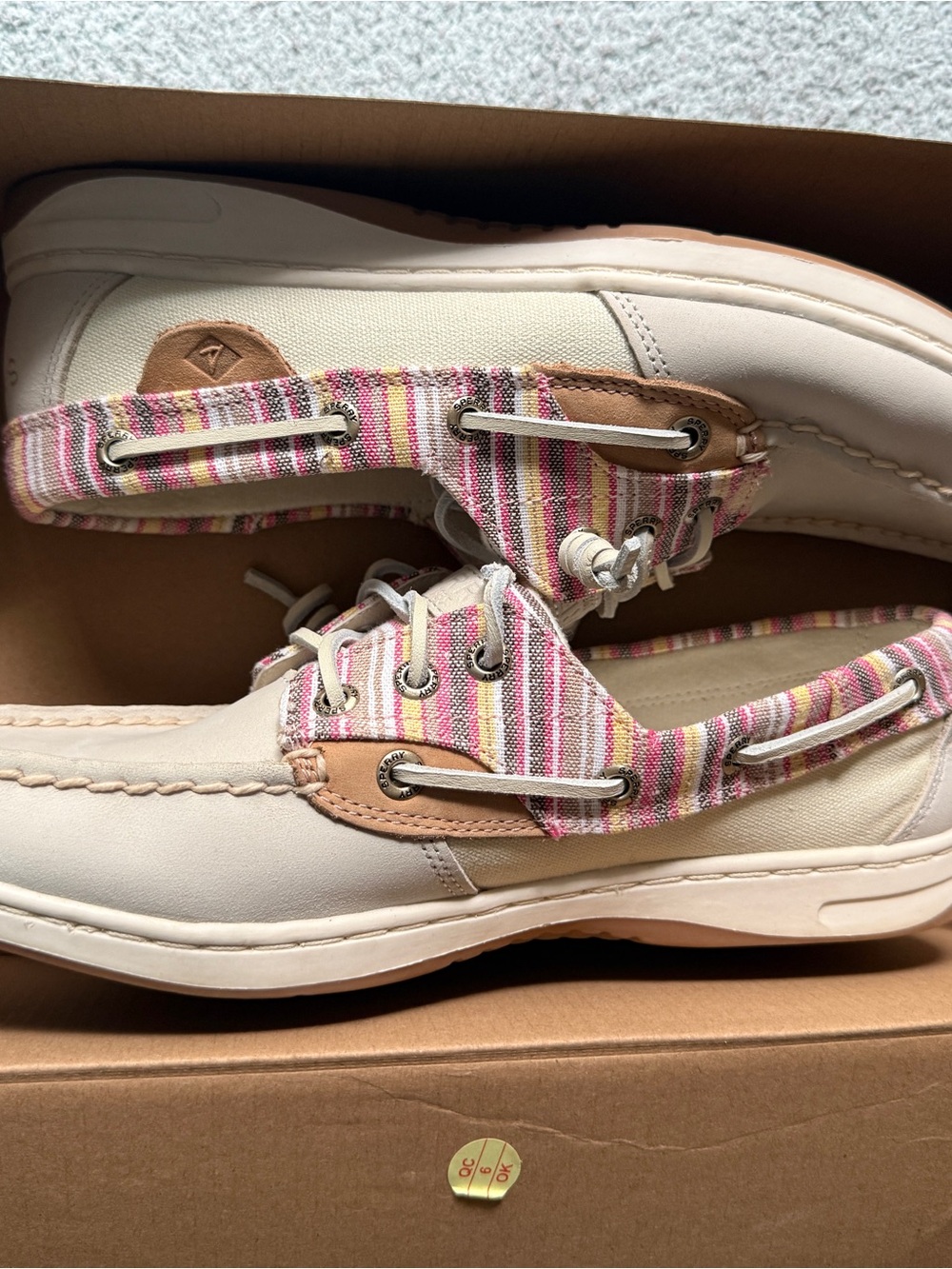 Sperry Women's Rosefish Boat Shoe/ bone and chambray striped